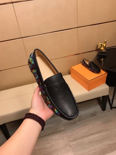 2023 the latest men's flat casual ports white shoes leather material comfortable upper feet soft soles versatile youth size35-41 hy0621, Black
2023 the latest men's flat casual ports white shoes leather material comfortable upper feet soft soles versatile youth size35-41 hy0621, Black