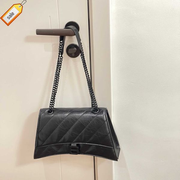 women's brand designers shoulder bags 2023 new fashion hourglass messenger bag large capacity textural chain oil wax leather crossbody
women's brand designers shoulder bags 2023 new fashion hourglass messenger bag large capacity textural chain oil wax leather crossbody