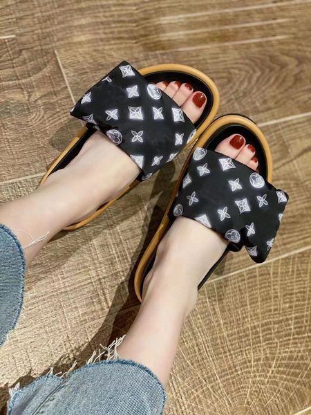 slipper shoes designer sandals famous designer slides women shoes flip flop flat mules slipper padded front strap slippers summer fashion sl, Black
slipper shoes designer sandals famous designer slides women shoes flip flop flat mules slipper padded front strap slippers summer fashion sl, Black