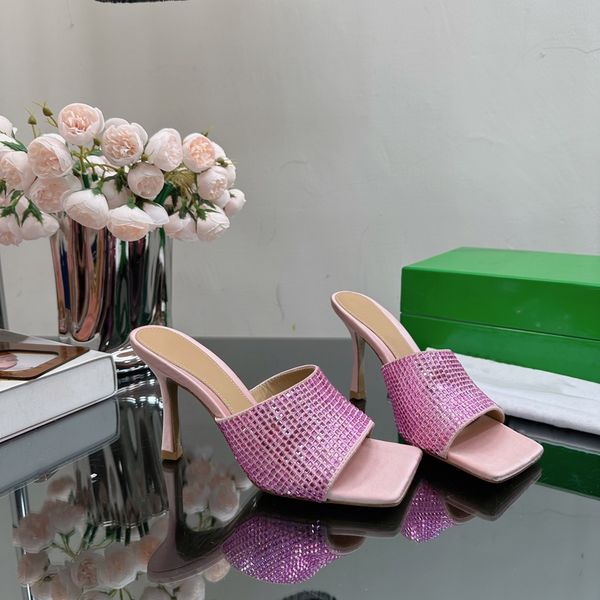 women summer slippers fashion genuine leather silk slippers super high heels crystal mules runway outfit party dress slippes 41, Black;white
women summer slippers fashion genuine leather silk slippers super high heels crystal mules runway outfit party dress slippes 41, Black;white