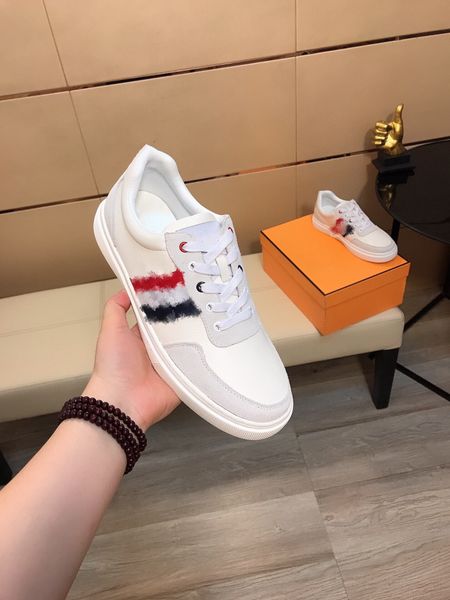 2023 the latest men's flat casual ports white shoes leather material comfortable upper feet soft soles versatile youth size35-41 hy0613, Black
2023 the latest men's flat casual ports white shoes leather material comfortable upper feet soft soles versatile youth size35-41 hy0613, Black