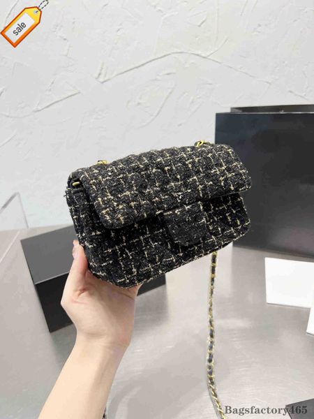 women's brand designers shoulder bags tote 2023 new fashion clamshell two-tone woven envelope bag texture gold metal strap crossbody ba
women's brand designers shoulder bags tote 2023 new fashion clamshell two-tone woven envelope bag texture gold metal strap crossbody ba