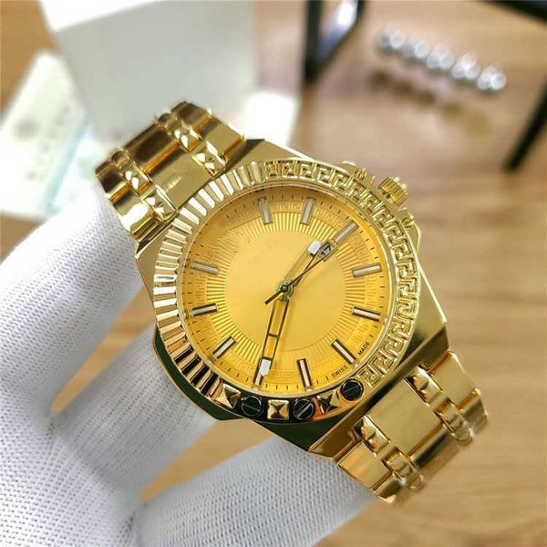 designer luxury small fan versage quartz steel band watch with engraved roman pattern on the watch edge can be worn by both men and women, Black
designer luxury small fan versage quartz steel band watch with engraved roman pattern on the watch edge can be worn by both men and women, Black