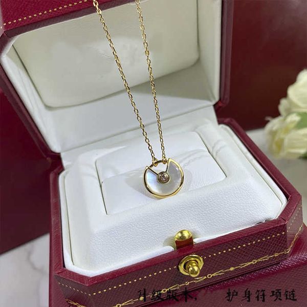 selling funds new high-quality seiko v gold white shell talisman pendant necklace lady clavicle chain simple fashion versatile, Silver
selling funds new high-quality seiko v gold white shell talisman pendant necklace lady clavicle chain simple fashion versatile, Silver