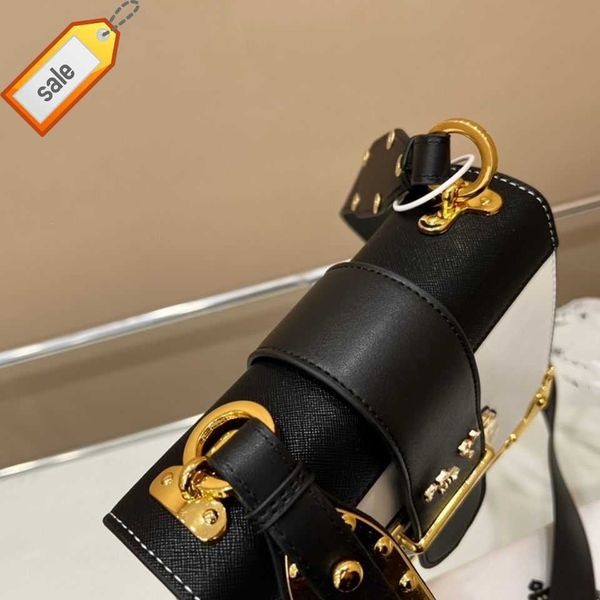 women's luxury designer shoulder bags tote new fashion texture cowhide messenger bag patchwork color shoulders crossbody bag gift box f
women's luxury designer shoulder bags tote new fashion texture cowhide messenger bag patchwork color shoulders crossbody bag gift box f
