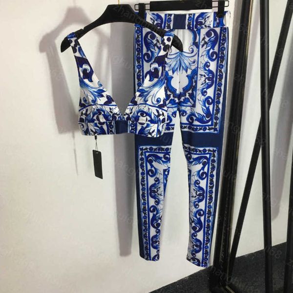 23ss womens designer clothing yoga suit blue and white porcelain vintage print strap underwear stretch slimming leggings set womens clothing, Gray
23ss womens designer clothing yoga suit blue and white porcelain vintage print strap underwear stretch slimming leggings set womens clothing, Gray