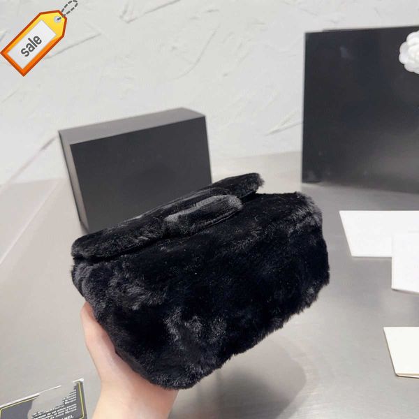 women's brand designer shoulder bags tote 2023 new fashion wool messenger bag texture chain shoulders strap every shoulders crossbody b
women's brand designer shoulder bags tote 2023 new fashion wool messenger bag texture chain shoulders strap every shoulders crossbody b