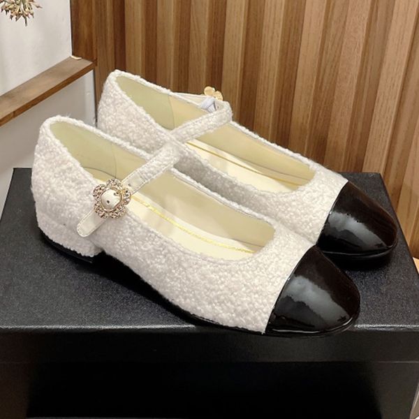 women casual shoes fashion mixed color genuine leather spring autumn round toe flats flower decorative buckle leisure flats 2023, Black;white
women casual shoes fashion mixed color genuine leather spring autumn round toe flats flower decorative buckle leisure flats 2023, Black;white