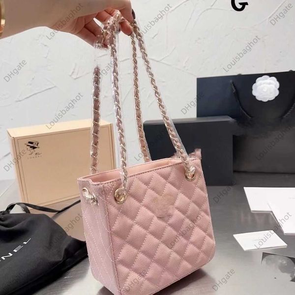 xiaoxiangfeng chain lingge mini versatile large capacity high beauty single shoulder crossbody underarm bag
xiaoxiangfeng chain lingge mini versatile large capacity high beauty single shoulder crossbody underarm bag