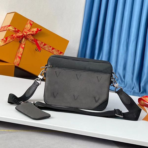 luxury designer messenger bag reverse canvas mens crossbody trio 3 piece sets fashion man bags shoulder bag bag clutch m69443
luxury designer messenger bag reverse canvas mens crossbody trio 3 piece sets fashion man bags shoulder bag bag clutch m69443
