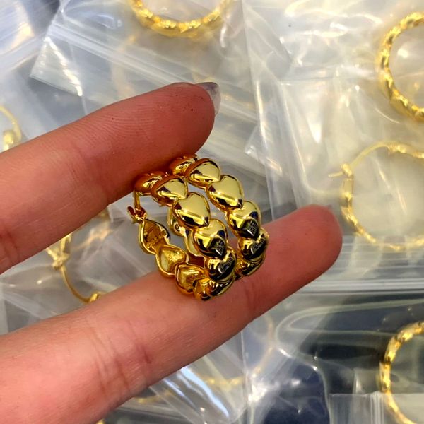 new designed triomphe arch crystal tassel earrings in brass with gold shiny women ear hoops designer jewelry ce line9002, Golden;silver
new designed triomphe arch crystal tassel earrings in brass with gold shiny women ear hoops designer jewelry ce line9002, Golden;silver