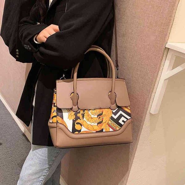women single designer bag letter shoulder bags large designers handbag graffiti crossbody bags 220426
women single designer bag letter shoulder bags large designers handbag graffiti crossbody bags 220426