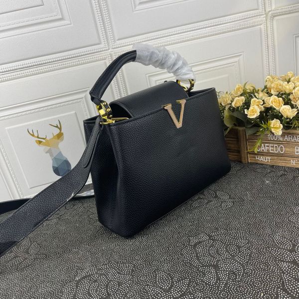 luxury shoulder bags women handbags fashion tote bags large handbag traveling totes designer men and women genuine leather black luggage bag
luxury shoulder bags women handbags fashion tote bags large handbag traveling totes designer men and women genuine leather black luggage bag