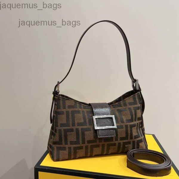 the row luxury designer underarm shoulder bag women luxury crossbody bags canvas handbag french fashion messenger purse 27x17cm
the row luxury designer underarm shoulder bag women luxury crossbody bags canvas handbag french fashion messenger purse 27x17cm