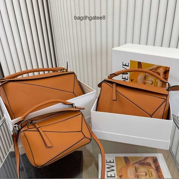 bags 2023 loewa designer summer bag autumn puzzles leather cowhide women's handheld one shoulder crossbody large capacity y20h
bags 2023 loewa designer summer bag autumn puzzles leather cowhide women's handheld one shoulder crossbody large capacity y20h