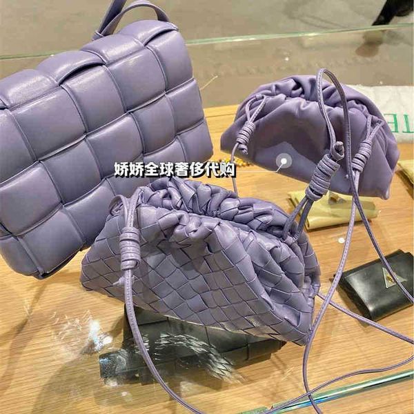 women's bag bottegasvenetas designer cassette italy luxury mini pouch pleated woven cloud hand single shoulder messenger chain
women's bag bottegasvenetas designer cassette italy luxury mini pouch pleated woven cloud hand single shoulder messenger chain