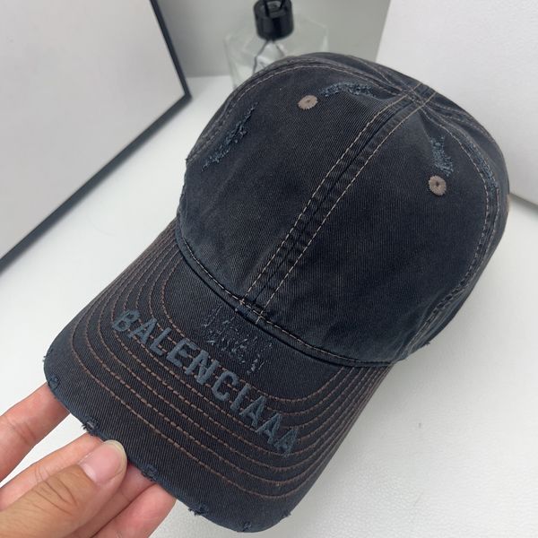 summer 2023 bb baseball cap, male and female designers, beanie hat, new sports baseball cap, versatile commuting lovers, sunshade cap, Blue;gray
summer 2023 bb baseball cap, male and female designers, beanie hat, new sports baseball cap, versatile commuting lovers, sunshade cap, Blue;gray