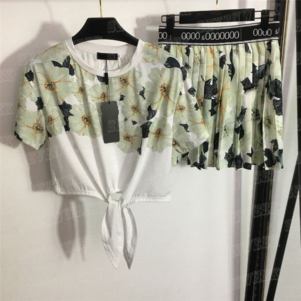 cropped pleated skirts casual suits floral printing women t shirts tees dress fashion two piece, White
cropped pleated skirts casual suits floral printing women t shirts tees dress fashion two piece, White