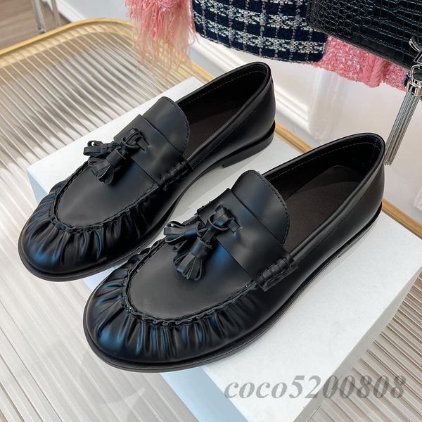 pring autumn flats genuine leather shoes for women round toe solid color pleated comfort concise trendy women casual shoes flats, Black;white
pring autumn flats genuine leather shoes for women round toe solid color pleated comfort concise trendy women casual shoes flats, Black;white