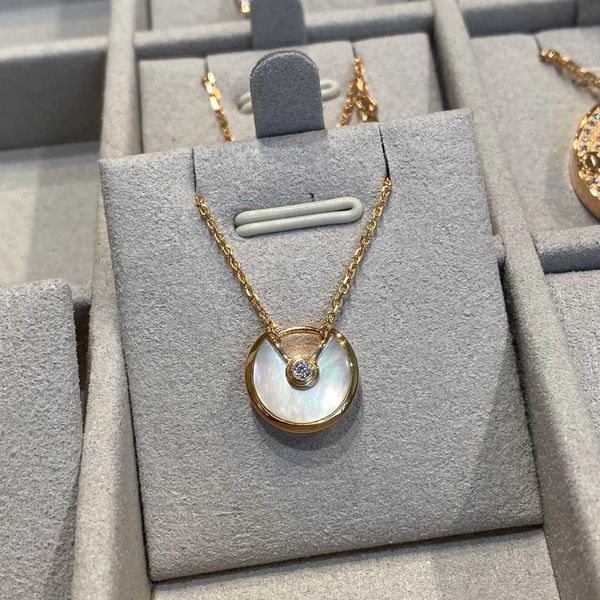counter quality c card high-quality v gold talisman necklace white fritillary red agate thick plated 18k rose bone chain, Black
counter quality c card high-quality v gold talisman necklace white fritillary red agate thick plated 18k rose bone chain, Black