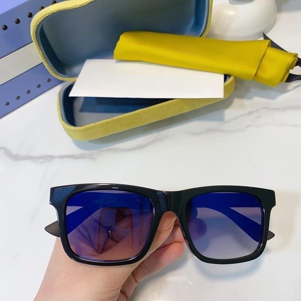 2023 designer ladies retro vegan sunglasses ladies ladies sunglasses beach uv protection sunglasses with box, White;black
2023 designer ladies retro vegan sunglasses ladies ladies sunglasses beach uv protection sunglasses with box, White;black