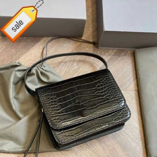 brand designer shoulder bags tote 2023 fashion texture leather alligator courier bag single shoulder small square cross body bags factory di
brand designer shoulder bags tote 2023 fashion texture leather alligator courier bag single shoulder small square cross body bags factory di
