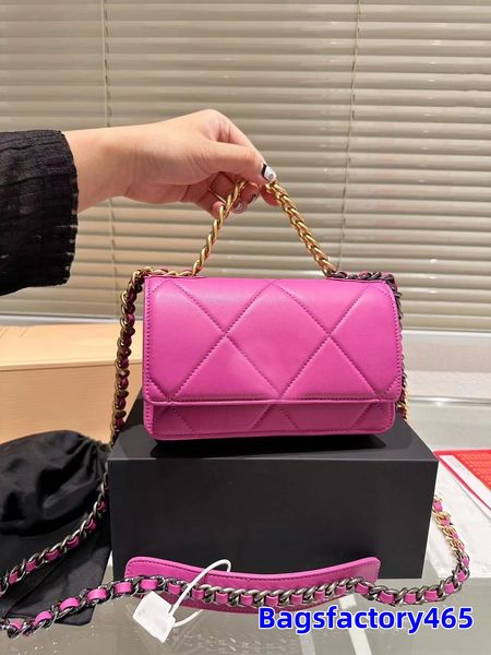 19 woc wallet women designer flap bag quilted 5 colors calfskin leather gold metal hardware two-tone chain crossbody shoulder handbag luxury
19 woc wallet women designer flap bag quilted 5 colors calfskin leather gold metal hardware two-tone chain crossbody shoulder handbag luxury
