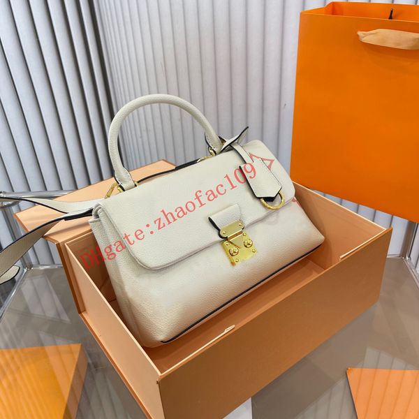luxurys designers women bag embossing flower women handbag messenger bags genuine leather metis elegant womens shoulder crossbody bag
luxurys designers women bag embossing flower women handbag messenger bags genuine leather metis elegant womens shoulder crossbody bag