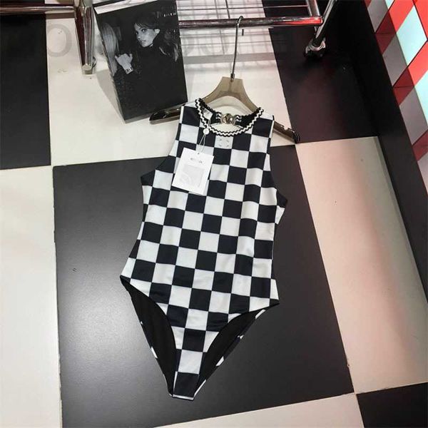 women's swimwear designer summer new spicy girl style heavy industry diamond open back design elastic checkerboard for women lleq, White;black 
women's swimwear designer summer new spicy girl style heavy industry diamond open back design elastic checkerboard for women lleq, White;black