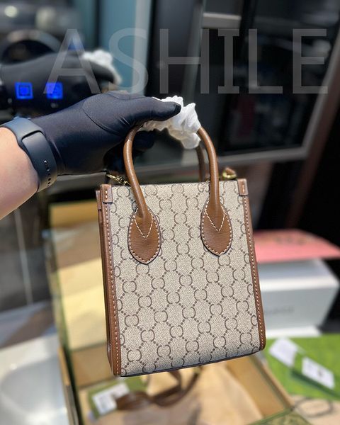 designer women's luxury fashion totes handbag crossbody classics letter minimalist atmosphere women hand bag
designer women's luxury fashion totes handbag crossbody classics letter minimalist atmosphere women hand bag