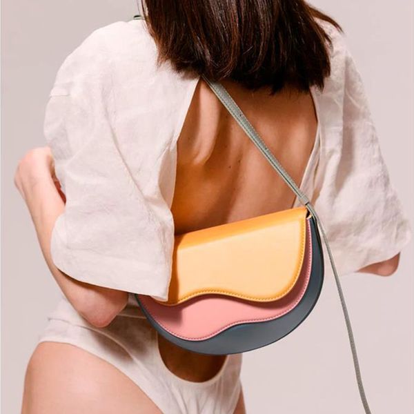 women handbag fashion show turkey saddle split design shoulder bag crossbody bags handbags purse genuine leather good quality four colors
women handbag fashion show turkey saddle split design shoulder bag crossbody bags handbags purse genuine leather good quality four colors
