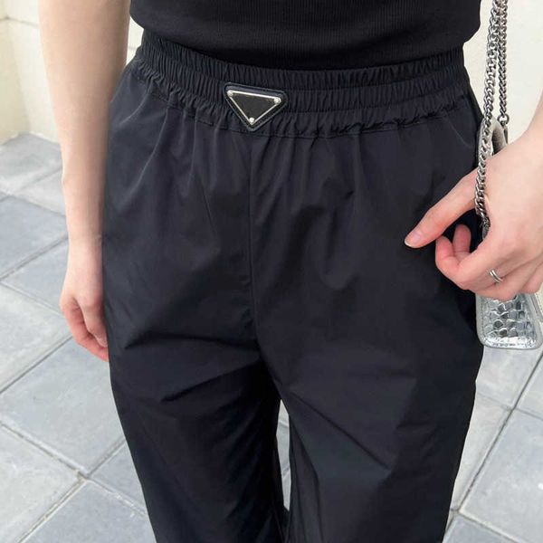 luxury brand pants designer women's clothing summer casual pants embroidery metal triangle logo loose legged trousers, Black;white
luxury brand pants designer women's clothing summer casual pants embroidery metal triangle logo loose legged trousers, Black;white