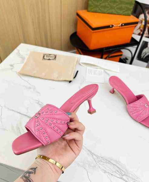 fashion designer style flat heel sandals square head black open toe half slippers outdoor beach flip-flops 35-42 with box
fashion designer style flat heel sandals square head black open toe half slippers outdoor beach flip-flops 35-42 with box