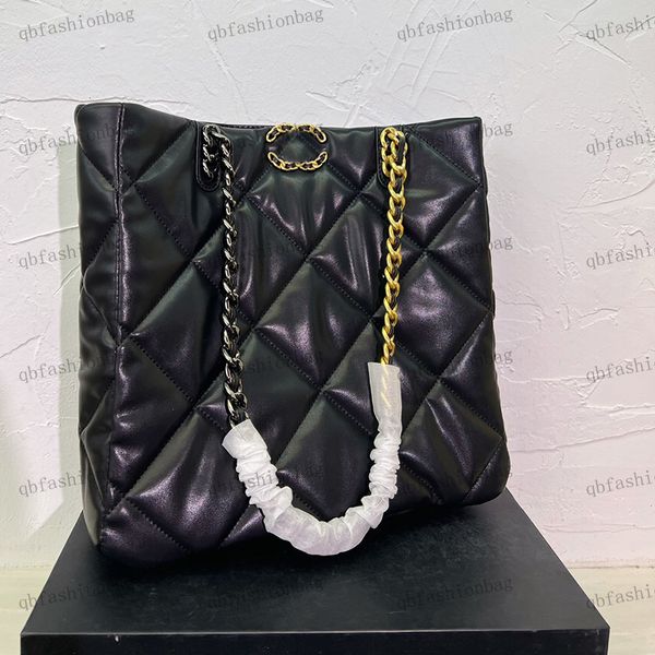designer womens shoulder bag quilted diamond chain hardware metal c buckle gold silver metal hardware matelasse chain handbag large shopping
designer womens shoulder bag quilted diamond chain hardware metal c buckle gold silver metal hardware matelasse chain handbag large shopping