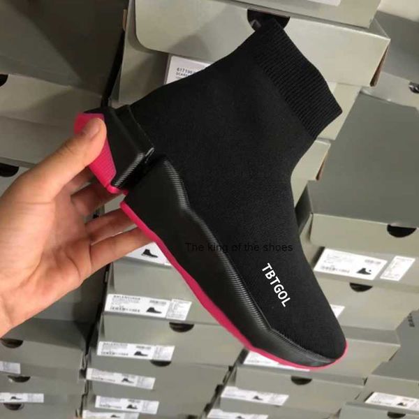 designer sock sneakers mens fly knit socks graffiti sole 1.0 2.0 3.0 running shoe platform runner triple black white sock shoes master women
designer sock sneakers mens fly knit socks graffiti sole 1.0 2.0 3.0 running shoe platform runner triple black white sock shoes master women
