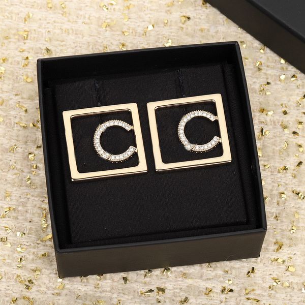 2023 luxury quality charm stud earring square shape with diamond in 18k gold plated have box stamp ps7159b, Golden
2023 luxury quality charm stud earring square shape with diamond in 18k gold plated have box stamp ps7159b, Golden