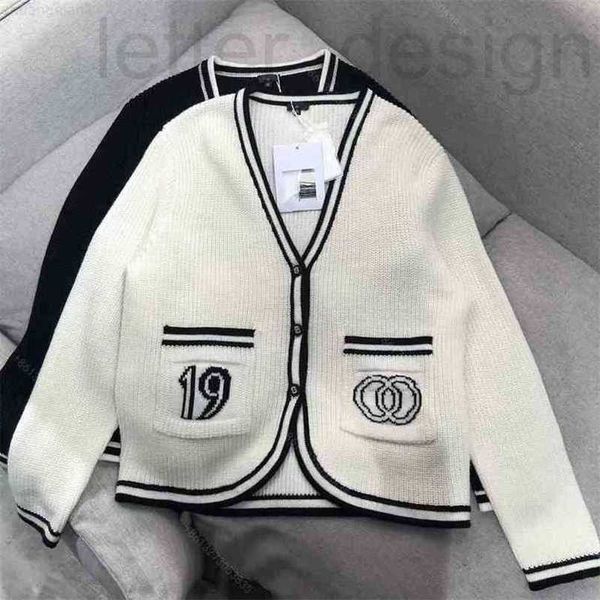 women's sweaters designer winter women cashmere sweater hoodie coat cc brand designer clothes knitted long-sleeved cardigan hoodies jac, White;black
women's sweaters designer winter women cashmere sweater hoodie coat cc brand designer clothes knitted long-sleeved cardigan hoodies jac, White;black