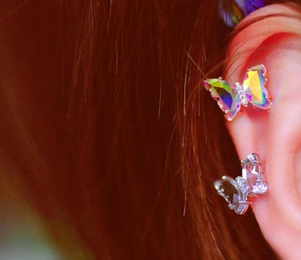 stud 1 pcs glass crystal butterfly earring for women 2021 stainless steel screw piercing tragus flat1546448, Golden;silver
stud 1 pcs glass crystal butterfly earring for women 2021 stainless steel screw piercing tragus flat1546448, Golden;silver
