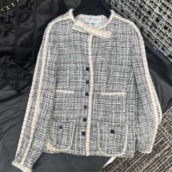 women's jackets designer spring summer new style light mature celebrity contrast bow neck round single breasted short coat women xr8d, Black;brown
women's jackets designer spring summer new style light mature celebrity contrast bow neck round single breasted short coat women xr8d, Black;brown