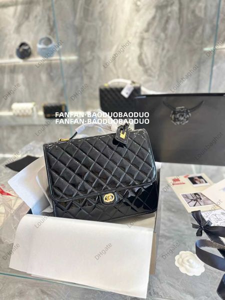 22k lacquer leather backpack small fragrant wind lingge large capacity backpack academy style litchi pattern chain small book bag
22k lacquer leather backpack small fragrant wind lingge large capacity backpack academy style litchi pattern chain small book bag