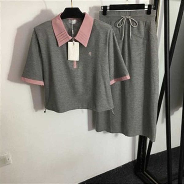 elegant two piece dress pure cotton fabric color blocking zipper lapel short-sleeved t-shirt drawstring elastic waist open half skirt women, White
elegant two piece dress pure cotton fabric color blocking zipper lapel short-sleeved t-shirt drawstring elastic waist open half skirt women, White