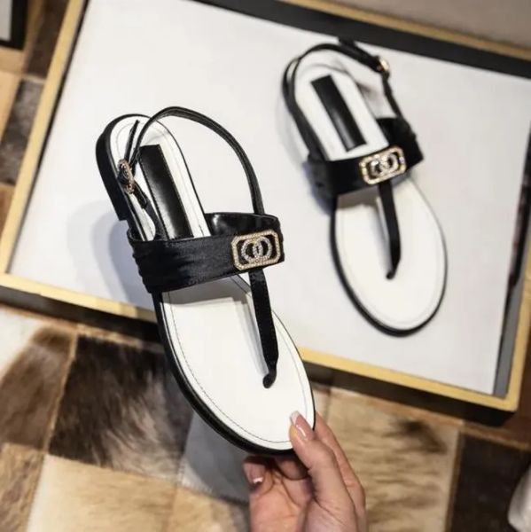 casual shoes designer silk satin flat sandals luxury slippers women's fashion diamond flip flop for women slides ladies beach san306v, Black
casual shoes designer silk satin flat sandals luxury slippers women's fashion diamond flip flop for women slides ladies beach san306v, Black