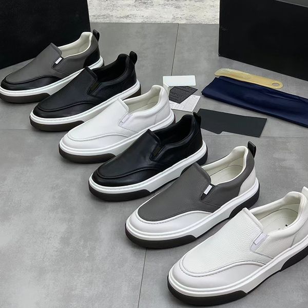 brand designer men's leather head layer cowhide autumn simple fashion trend casual sports shoes are available in 6 colors, Black
brand designer men's leather head layer cowhide autumn simple fashion trend casual sports shoes are available in 6 colors, Black