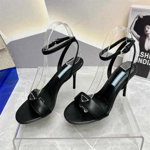 women's sandals slim heel high heel round head ankle strap buckle strap diamond shiny leather matte leather formal casual banquet size, Black
women's sandals slim heel high heel round head ankle strap buckle strap diamond shiny leather matte leather formal casual banquet size, Black