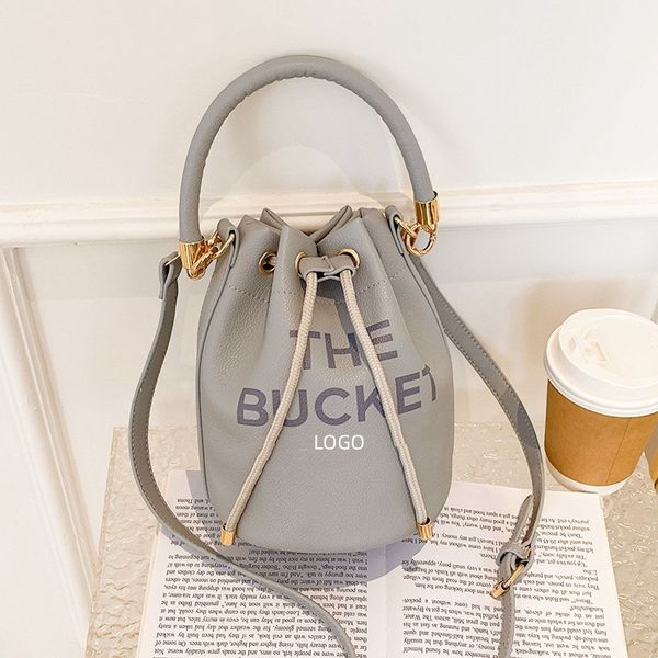 luxurys designer man woman bags shoulder bag handbag genuine leather designer bag men good quality bags designer women bag summer camera bag
luxurys designer man woman bags shoulder bag handbag genuine leather designer bag men good quality bags designer women bag summer camera bag