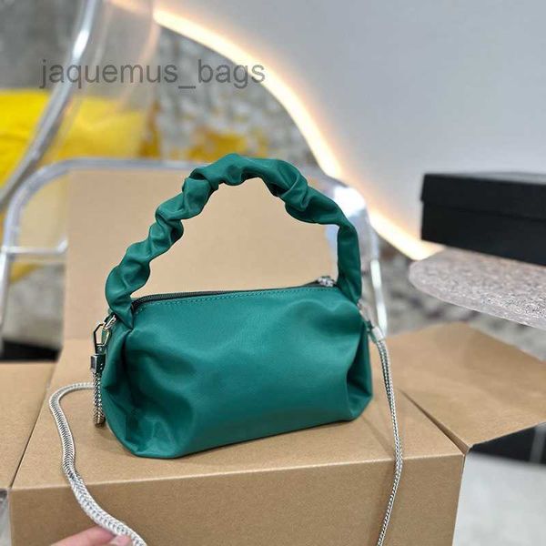 prad tote designer totes evening bags handle new cloud woven dumpling triangle mark soft nylon clutch metal chain hand bag size 20x11cm
prad tote designer totes evening bags handle new cloud woven dumpling triangle mark soft nylon clutch metal chain hand bag size 20x11cm