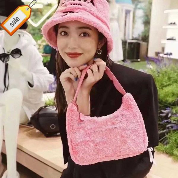 brand designer handbags shoulder bags crossbody bag tote 2023 new single is hell song zhiya same bag pink fluffy small messenger packet fact
brand designer handbags shoulder bags crossbody bag tote 2023 new single is hell song zhiya same bag pink fluffy small messenger packet fact