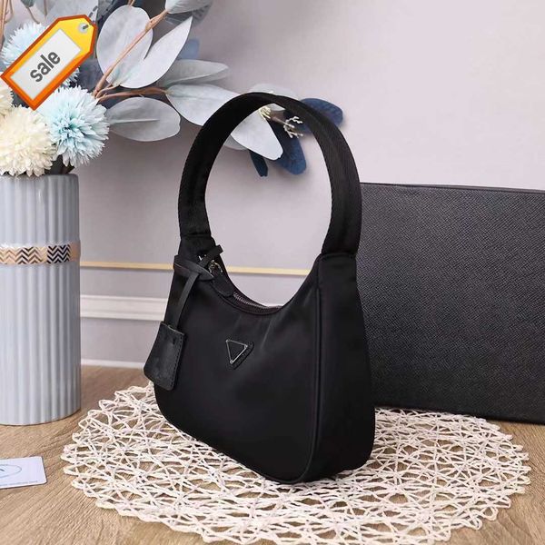 brand designer bags shoulder bags tote 2023 new women's fashion all-in-one texture leather portable multifunctional handbag gift box pa
brand designer bags shoulder bags tote 2023 new women's fashion all-in-one texture leather portable multifunctional handbag gift box pa