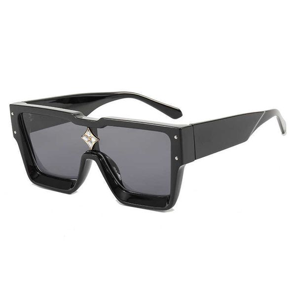2021 new marble striped diamond framed show naked sunglasses ins glasses, White;black
2021 new marble striped diamond framed show naked sunglasses ins glasses, White;black