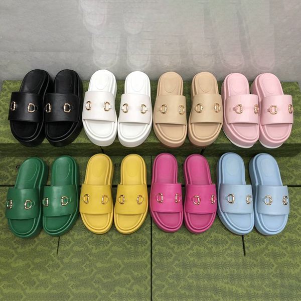 casual shoes 2023 summer new women slippers wearing solid matsutake thick sole flat bottom at home with non slip buckle slipper, Black
casual shoes 2023 summer new women slippers wearing solid matsutake thick sole flat bottom at home with non slip buckle slipper, Black